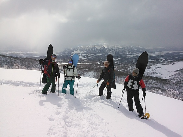 14.02.20 ハイクツアー　hike tour powder company guide