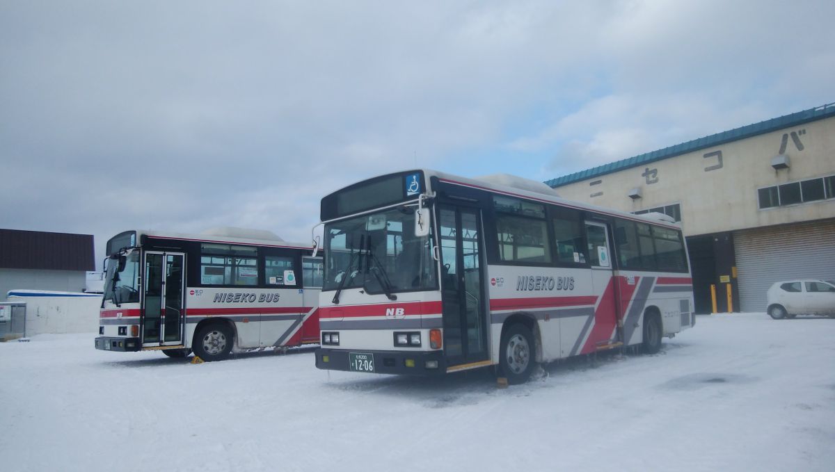 ニセコ　バス